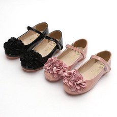 구두블랙코사지