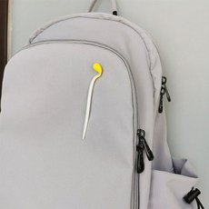 콩나물브로치