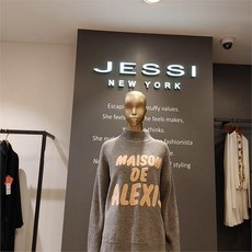 76f890a5aa82056df5381f672de95fe98b7d4712b6392771fb16cb77bd12.jpg