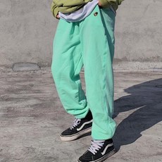 골프왕 GOLF WANG FLOWER BOY BEE SWEAT PANTS