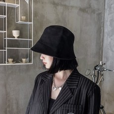스마트큐어샵 사파리모자 얼굴가리기 스웨이드 퍼 작은 처마 여성 겨울 가을 얼굴이 작아 보인다 솔리드 무지 버켓 남자 트렌드