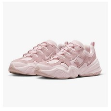나이키 루카넬 핑크로즈 스파이크리스 여성 스크린 골프화 Nike Tech Hera pink/rose