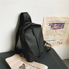 닥스남자미니크로스백