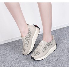 e4cc1ec6282590a4869e5ef4949c6c5bf830ced6e8a5a79175b85d185595.jpg