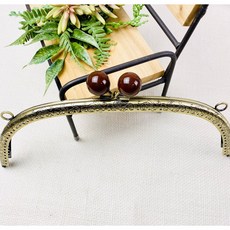 헤세드 NEW) 24.5cm 엔틱라운드 동전지갑 구슬프레임, 브라운
