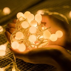 크리스마스 소품 트리 벽장식 겨울감성 방수 LED 앵두알전구, 전구색