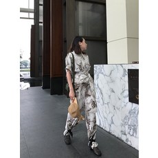 cabf0731224fb2e8077ac7f6e84b57c6479daf8c4f084b6a49274a23d0e5.jpg