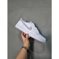 5cf82bd843e6c18b6bf5e3f27c43557b1c67acb57dbe779f5b710ba78fb9.jpg