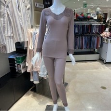 f602693a93cda011f5a2f4bf03f0f715db4b63b8d8d6043e4e6b1a4dd2a4.jpg
