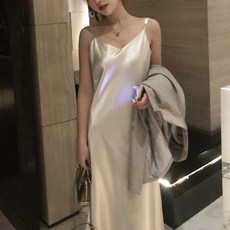 샤틴 실크 원피스 샤틴 끈나시 원피스