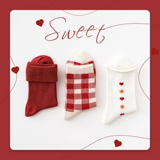 Caramella 가을과 겨울 새로운 스타일의 숙녀 면화 석류 붉은 더미 양말 3 쌍