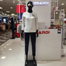 f39986cbbd487cc9b18bde89e20fa46adff4910b9224f06e517ba5d427bd.jpg