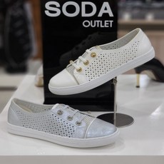 소다여성스니커즈