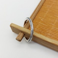 큐빅지르코니아나석