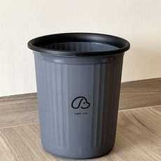 심플한 쓰레기통 뉴타입으로 실용적이고 내구성이 좋으며