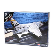 1:72 USN F-8E VF-162 더헌터스 프라모델(12521), 1개