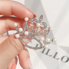 왕관브로치