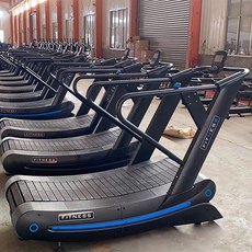 무동력러닝머신 트레드밀 워킹머신 유산소 홈트레이닝 등산 경사 체육관 곡선 트랙