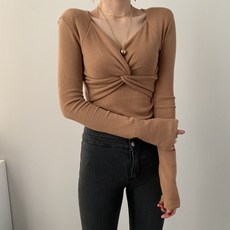 9992f15198aa1bf9fe1aff36dae4121522f7b27b5085b046a3ff58ae5699.jpg