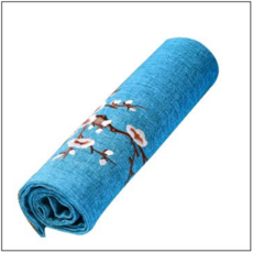 원형테이블러너