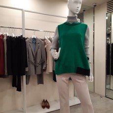b0c988d883501f876743c7c8c921a8c3290874ac7cd758f3a53cbfe24cfc.jpg