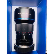 울란지아나모픽렌즈