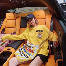 모스키노 모스키노[Moschino] 고전 아기곰 도안 순면 자수 맨투맨 커플