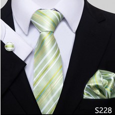페라가모혼주넥타이