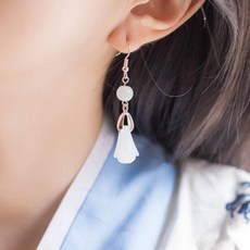 비취귀걸이원석