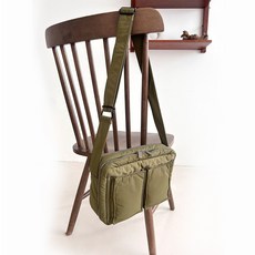 그릴 빅포켓 워싱 패딩 크로스백 MB5144