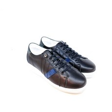 에이지스니커즈