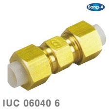 c687feebdb8be9c59323899d8f80c9715be58b1a5777372869d40cf647e5.jpg