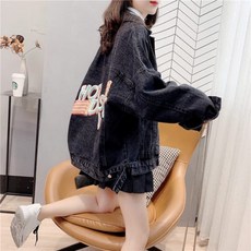 75c1e9fcf1c220ac72ea58bc949c6b9db44b7887a9d8a26b111bf2656bfd.jpg