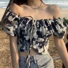 스퀘어넥셔링블라우스