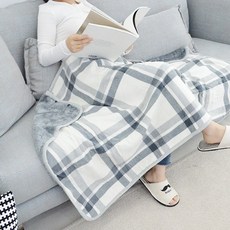 똑딱이 단추 극세사 망토형 무릎담요