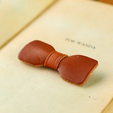 TS 한국어 스타일 간단한 기질 브로치 나비 매듭 간단한 핀 브로치 맞춤형 나비 넥타이 작은 장식 남자 복고풍