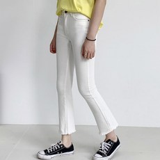 525701e0c9fd8781c1d87e505548fad8fc735a980f20b3e195cf6e73a86a.jpg