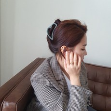 fe466772f6638f50bed887b156f939a947370929dc95d82b94b3bce10ffe.jpg