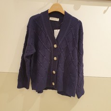 일로딜로가디건