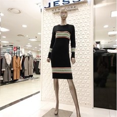 26c1deb95d3076c05ecbdd856f4359c57e27d0f3d98a095fb5a6f7fa3383.jpg