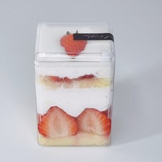 딸기보틀케이크