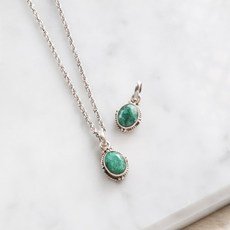 에메랄드원석실버목걸이