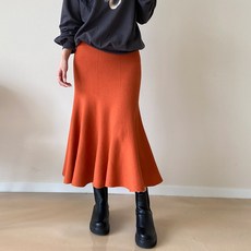 데일리앤 온더 쫀쫀 밴딩 니트 머메이드 롱 스커트