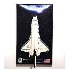 레고 아이콘용 ICUANUTY 디스플레이 월 마운트 NASA 우주 왕복선 디스커버리 10283 자동차 마운트용 독특한 장식 금속 프레임 보드 - 애호가를 위한 이상적인 선물 크