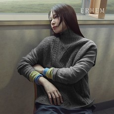 [ERHEM] 에르헴 24 FW 캐시미어 100 케이블 하프넥 베스트 1종