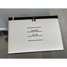 톰브라- 화이트 페이퍼 클러치