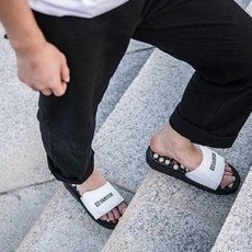 비엔 스내치 지압슬리퍼 발바닥 지압 다이어트 부종 혈액순환 붓기 건강 사무실, S(235-245), 1개