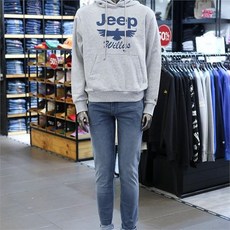 e69fb1ccfc024541a6cd29a76dd1b77f8f5c37c1ca52af62cd8902b7350e.jpg