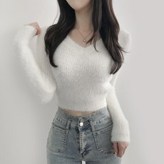 리리의감각 여성 앙고라 슬림핏 브이넥 긴팔 크롭니트