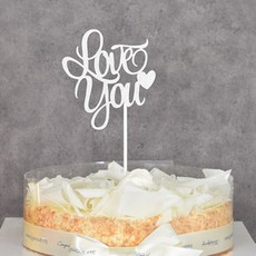 케잌위에매장로고